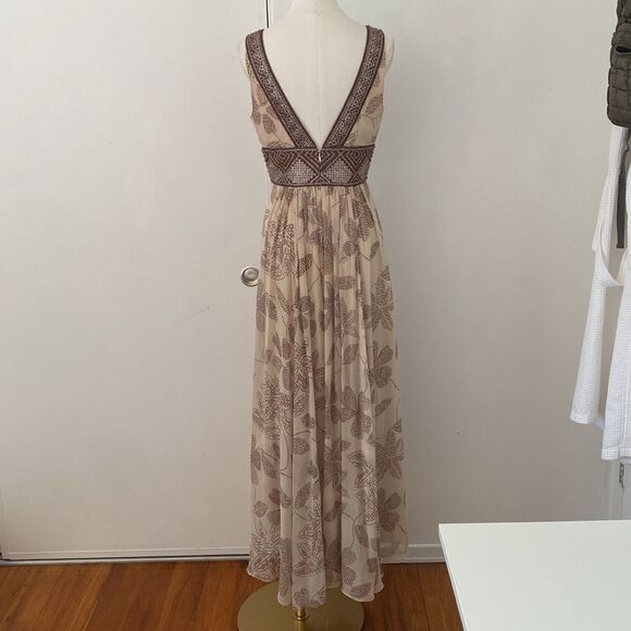 BCBG Beaded Cream & Brown Floral Silk Gown Size 2 - Picture 6 of 16